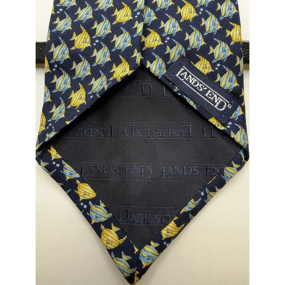 Vintage Lands End Fish‎ Tie Silk USA Navy Tropical Angelfish Extra Long 66
